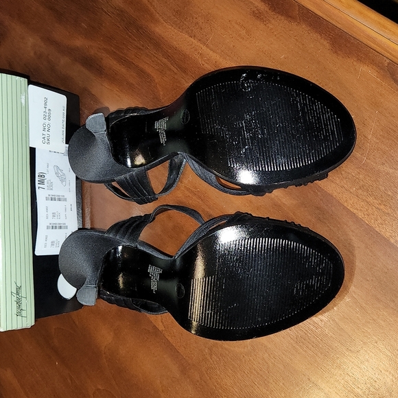 Jacqueline Ferrar Black Satin Strap Heels- Size 7 - Picture 2 of 3